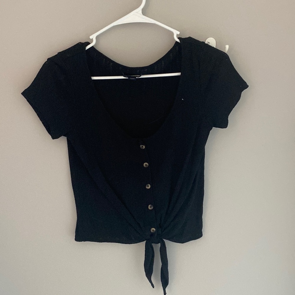 Black Scoop neck American Eagle t-shirt